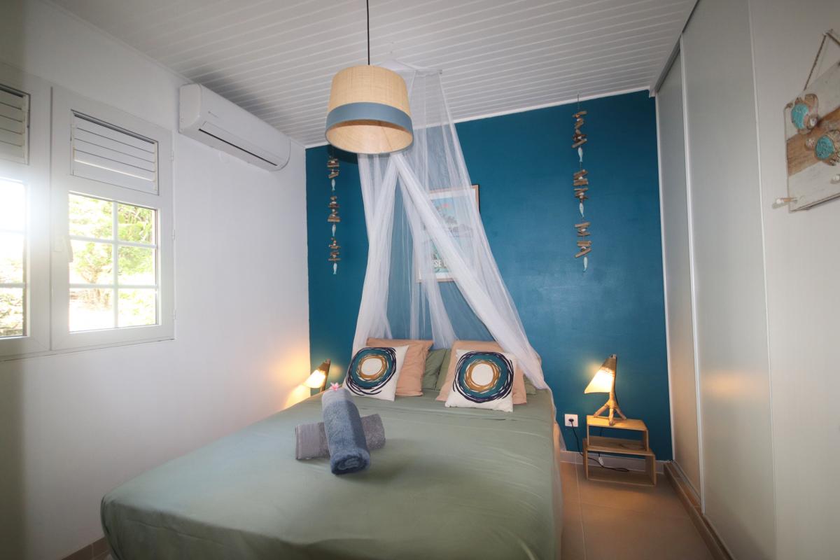 32 Location villa piscine le diamant Martinique_la chambre 2